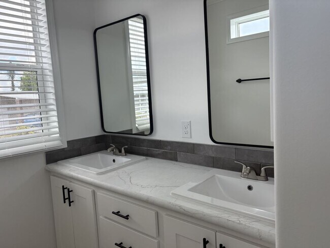 Building Photo - 19473 Bermuda Ct