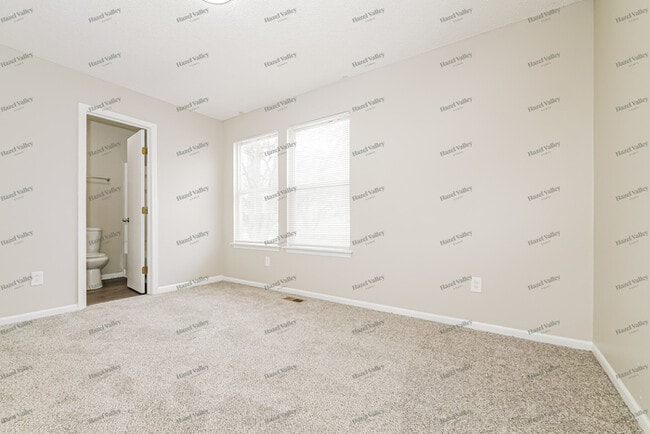 Building Photo - 1923 Jackson Ave