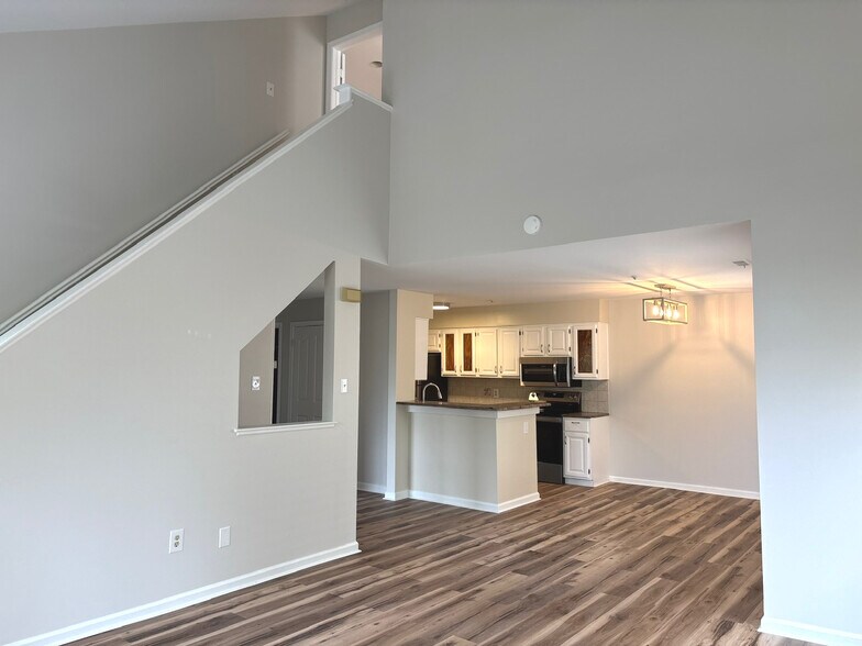 Building Photo - 106 Remington Ct