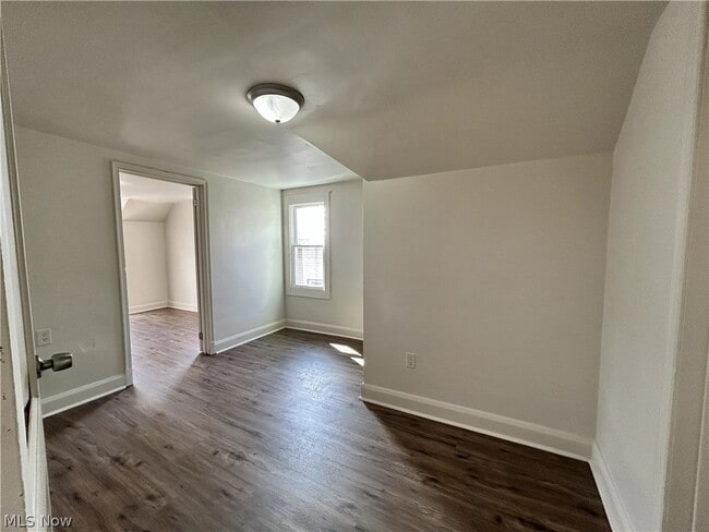 Building Photo - 3113 Elm St