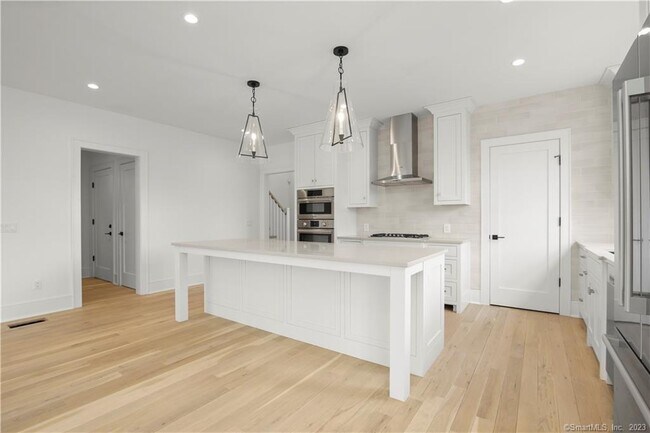 Building Photo - 2 Argento Ln