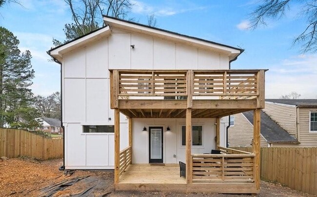 Building Photo - 1846 Rogers Ave SW