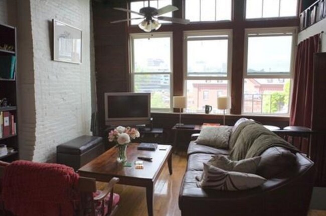 Building Photo - 1 Champney Pl