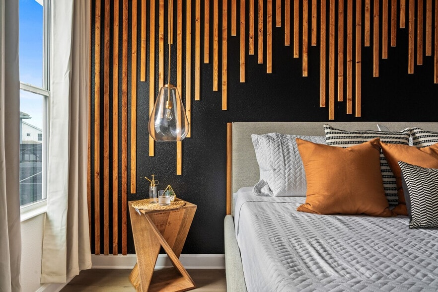 Building Photo - 4736 Sleepy Hollow Dr