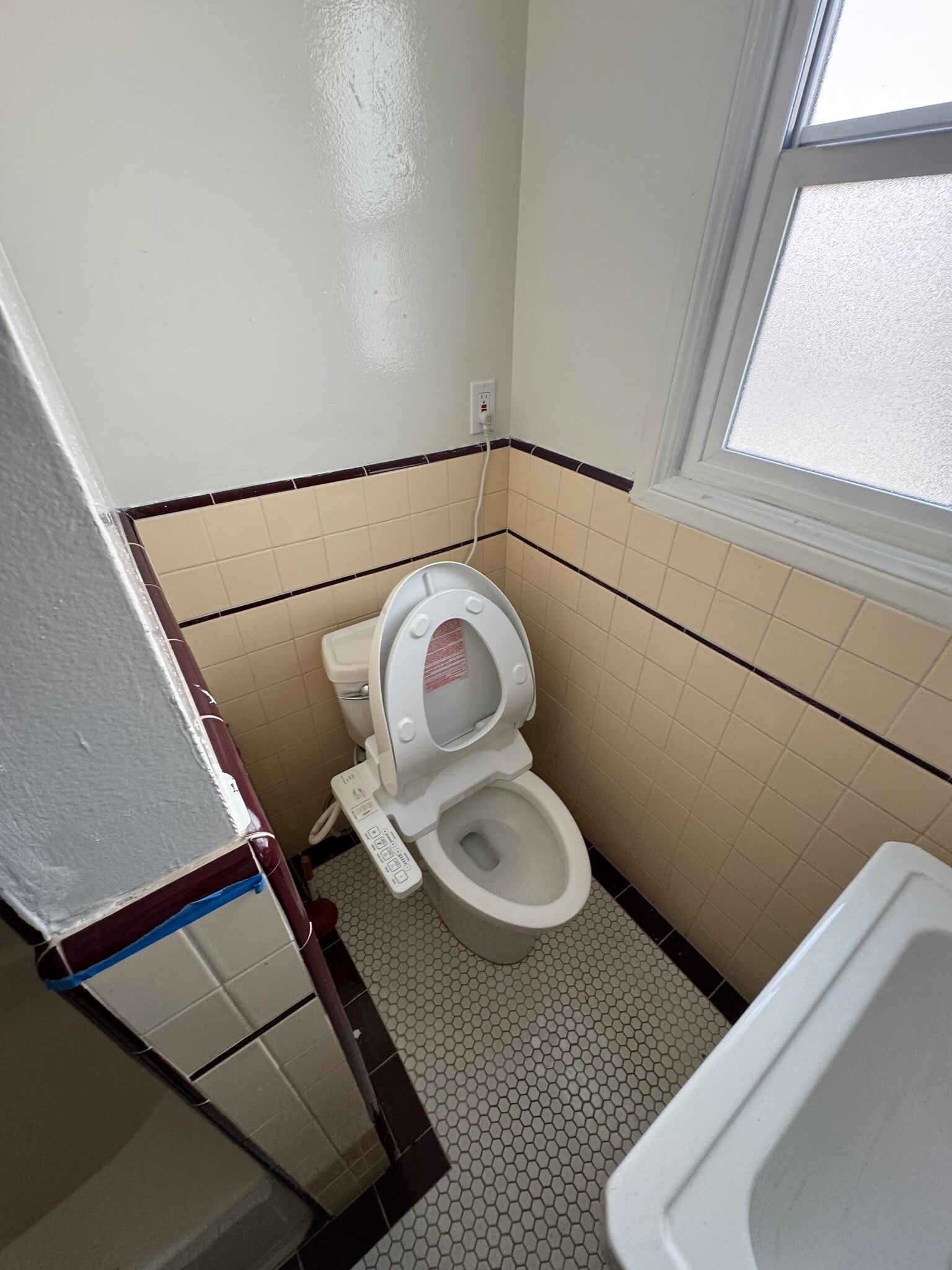 Toto Washlet - 1921 Talmadge St