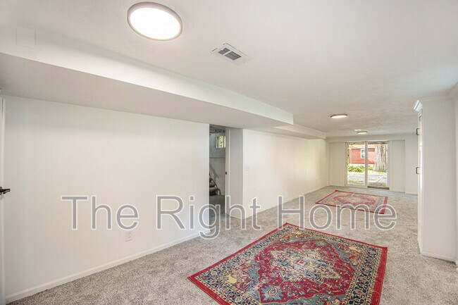 Building Photo - 3918 S 14th St