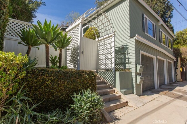 Building Photo - 336 Mt Washington Dr
