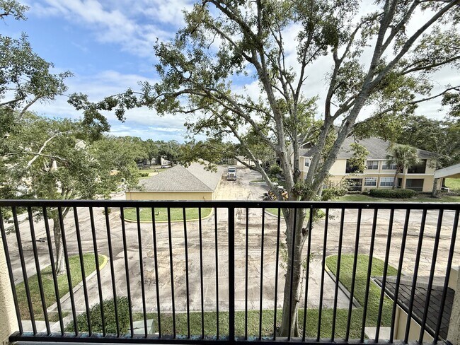 Building Photo - 2564 Robert Trent Jones Dr