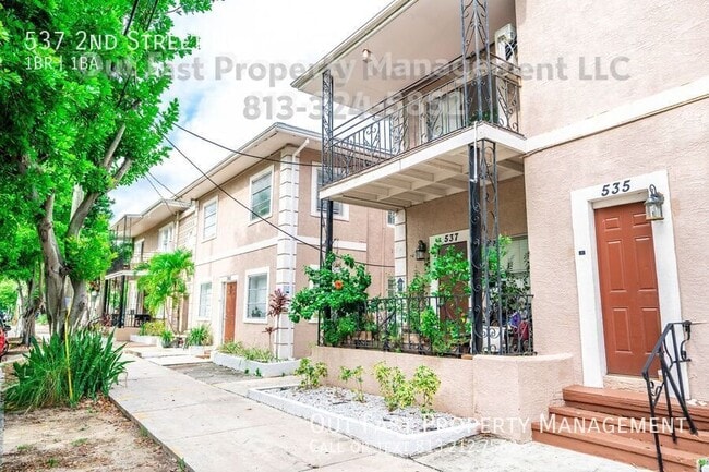 Building Photo - 537 2nd St N