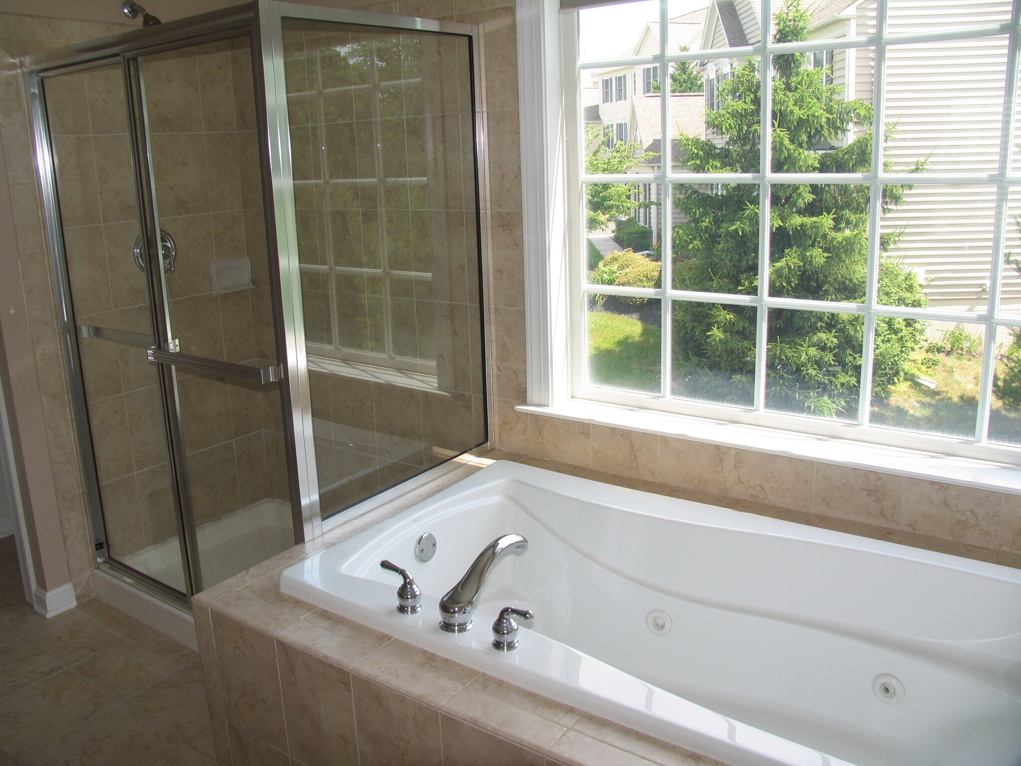 Building Photo - 2812 River Willow Dr