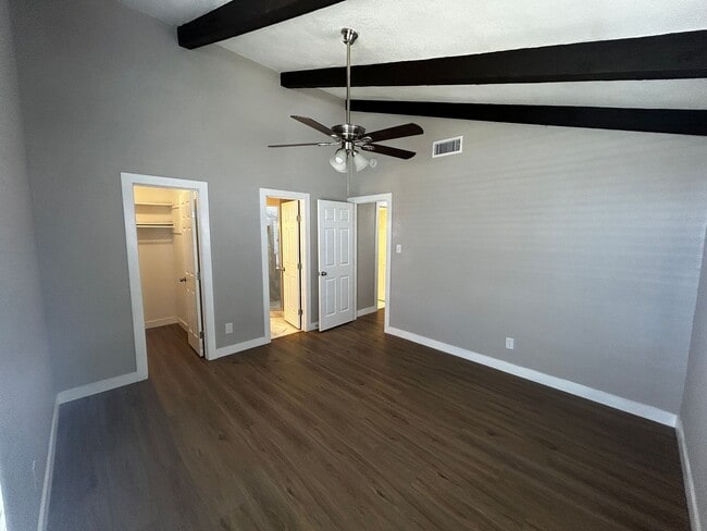 Building Photo - 7447 Fieldgate Dr