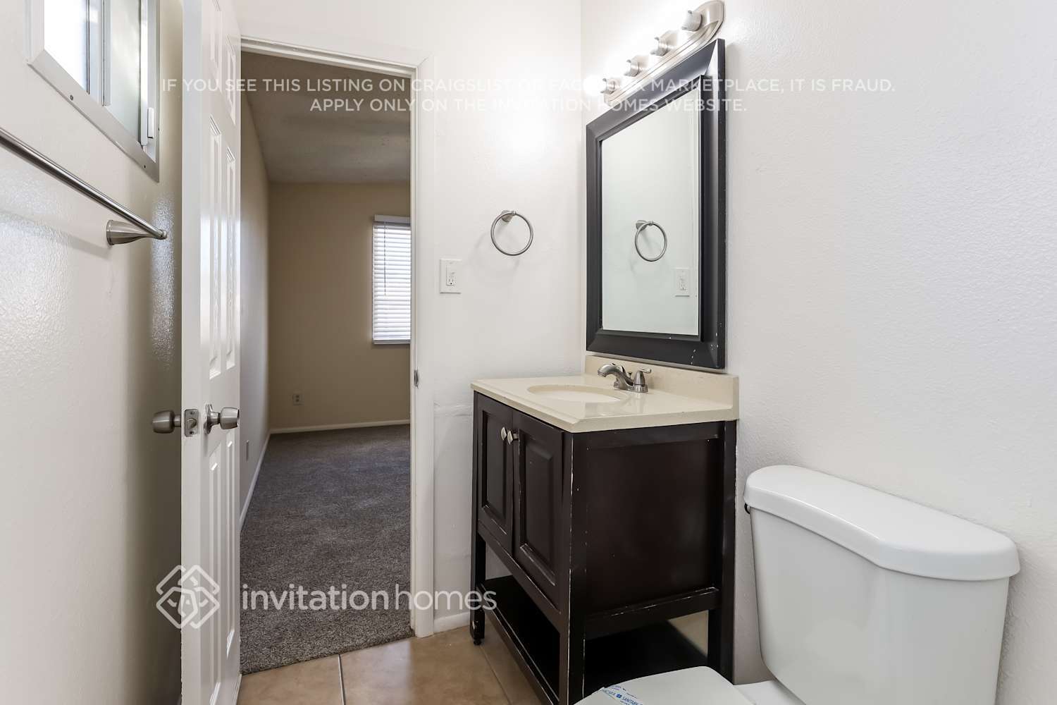 Building Photo - 1632 E Broadmor Dr