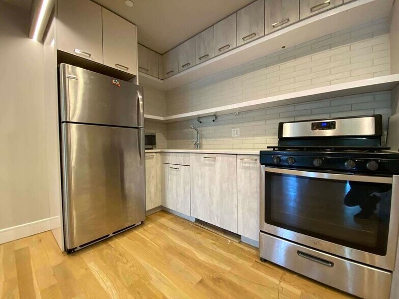 Building Photo - 202 Clifton Pl