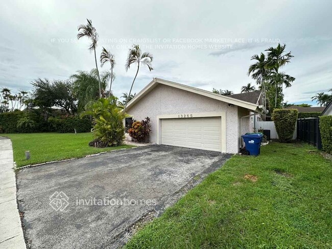 Building Photo - 13265 SW 96th Terrace