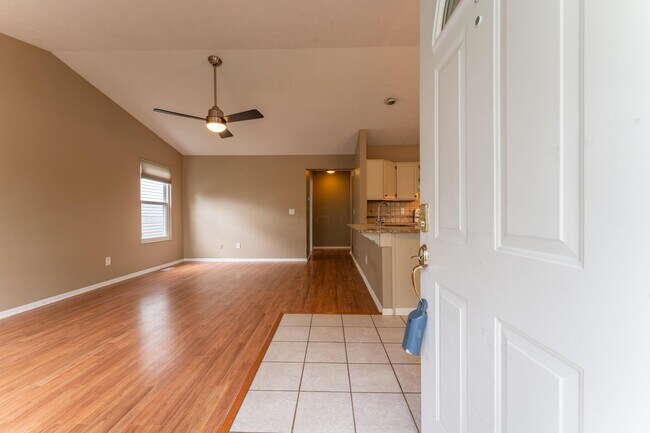 Building Photo - 4951 Hidden View Ct