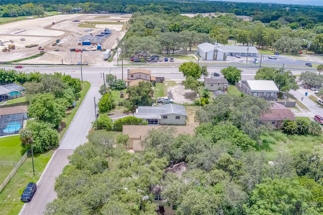 Building Photo - 1950 Lillian Ave
