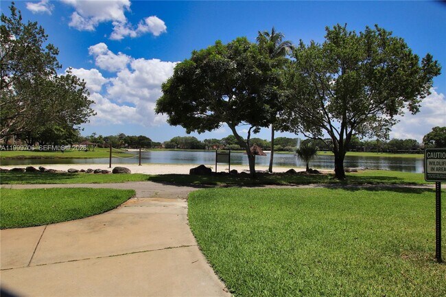 Building Photo - 10681 SW 156th Pl