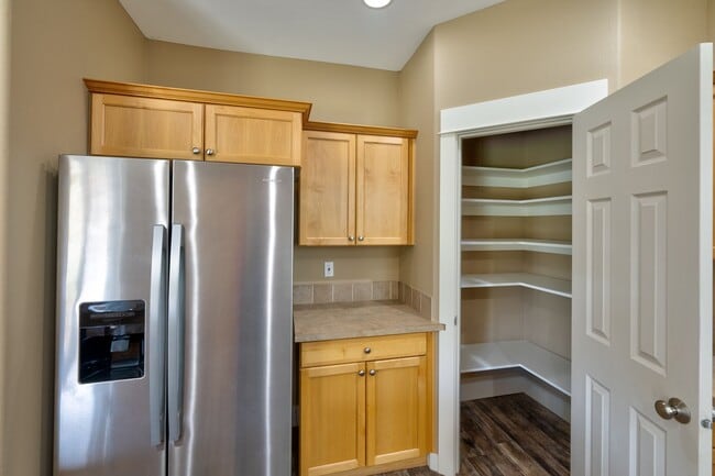 Building Photo - 61167 Cone Flower St