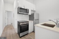 Building Photo - 2046 E Huntingdon St