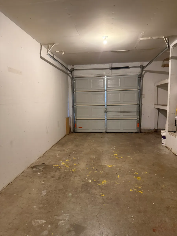 Building Photo - 301 Villa Oaks Cir