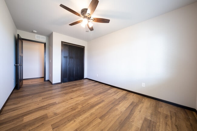 Building Photo - 669 4th Cir Dr SW