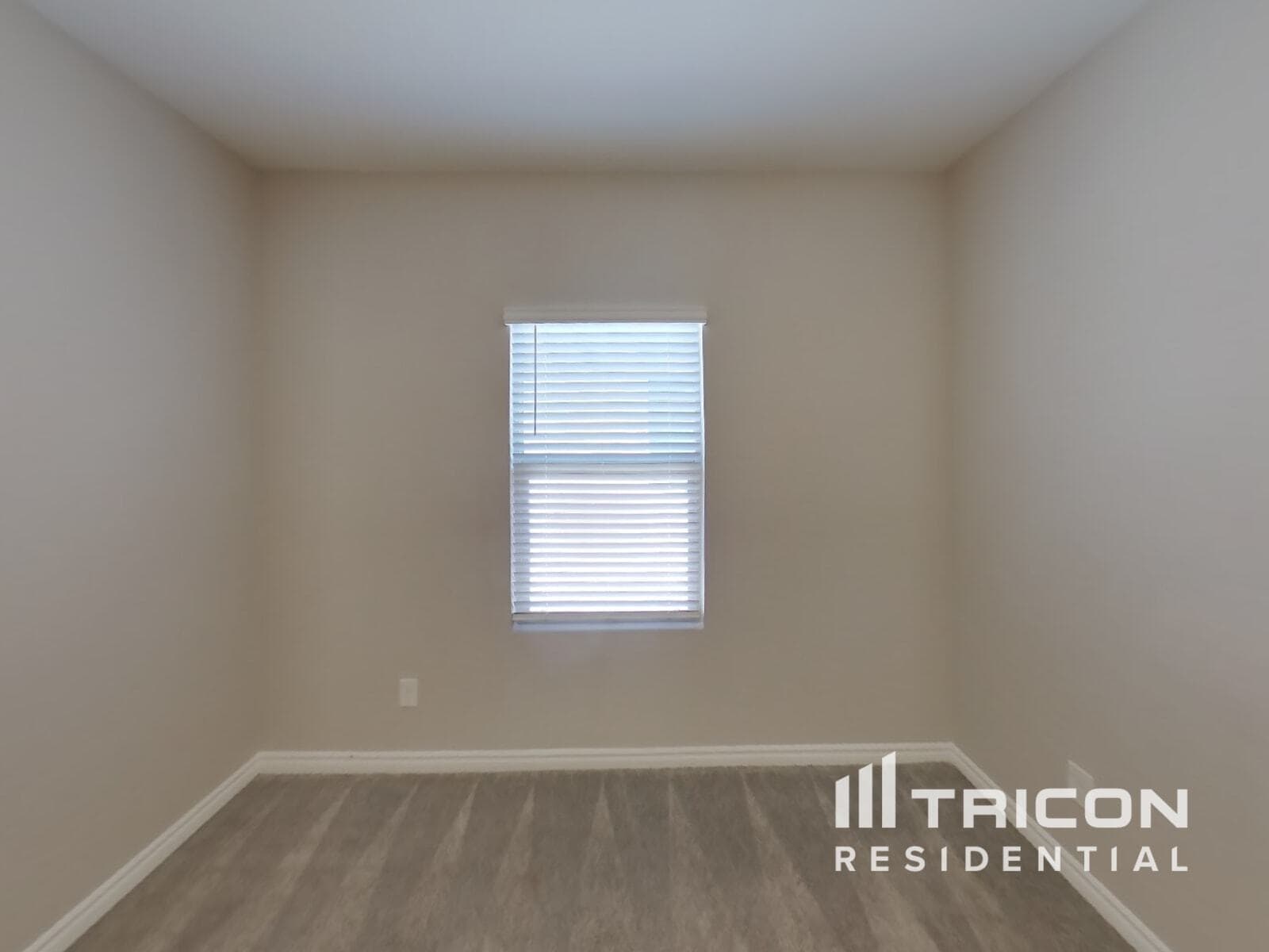 Building Photo - 6563 Smithville Ave