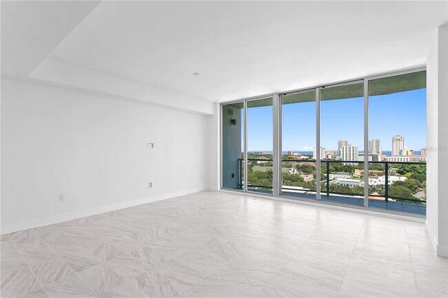 Building Photo - 777 3rd Ave N