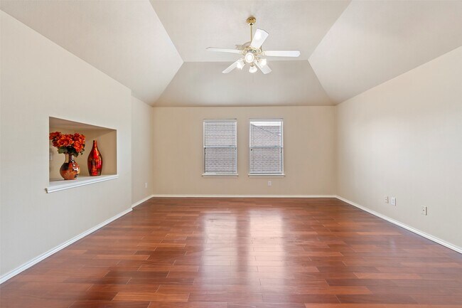 Building Photo - 7218 Broadelm Dr
