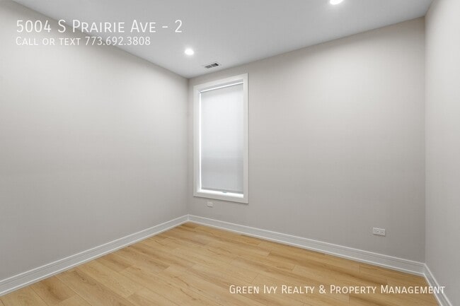 Building Photo - 5004 S Prairie Ave