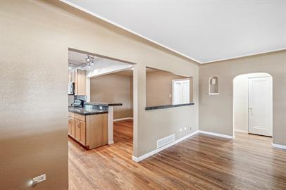 Building Photo - Cory-Merrill Charmer