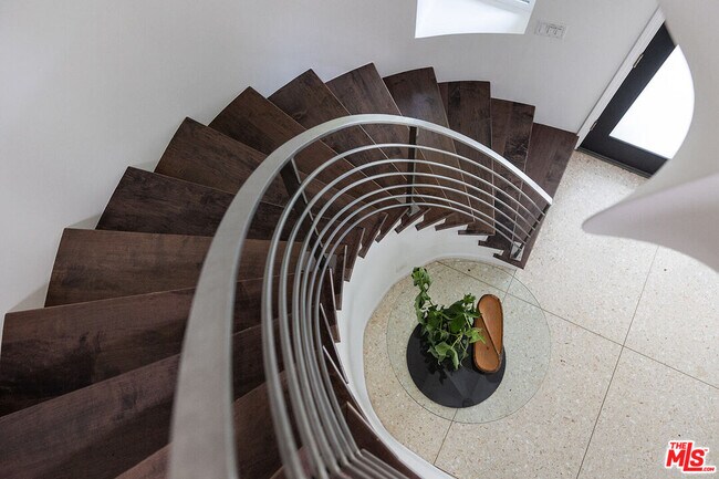 Building Photo - 3360 Ley Dr