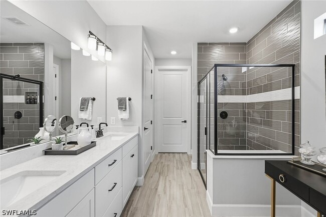 Building Photo - 2738 Aviamar Cir