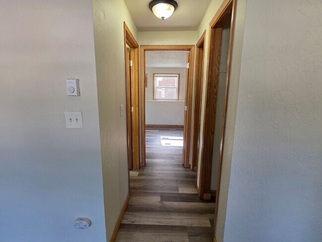 Building Photo - 2096 Imperial Ln