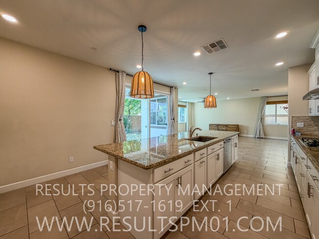 Building Photo - Must See! Lovely Former Model Smart Home 4 Bed 3 Bath