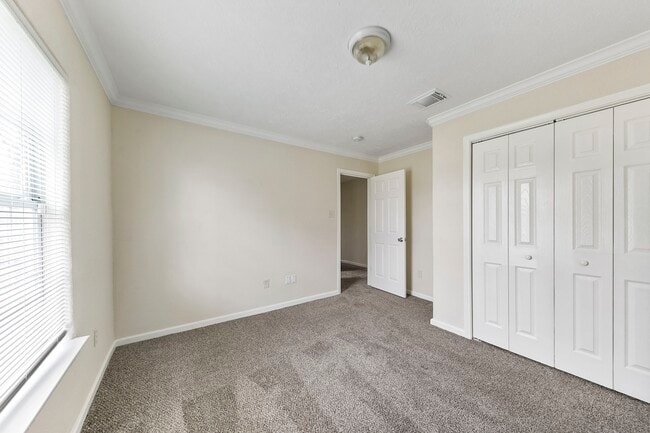 Building Photo - 5315 Tommye St