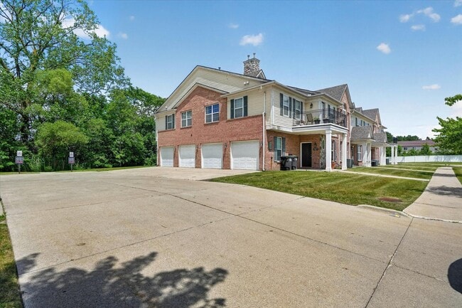 Building Photo - 23668 Northstone Village Dr