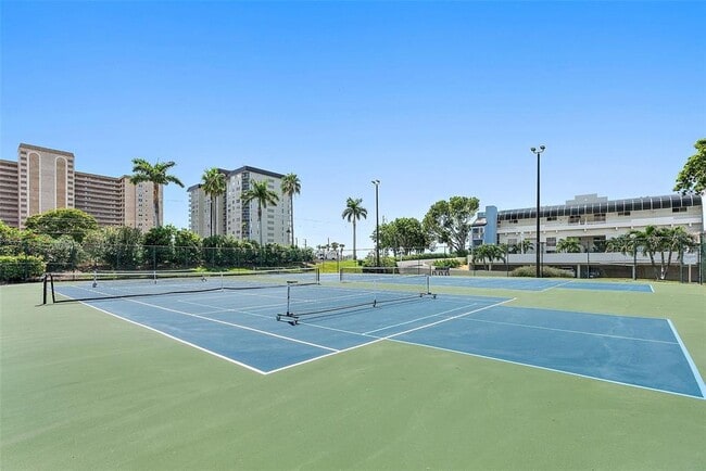 Building Photo - 5281 Isla Key Blvd S