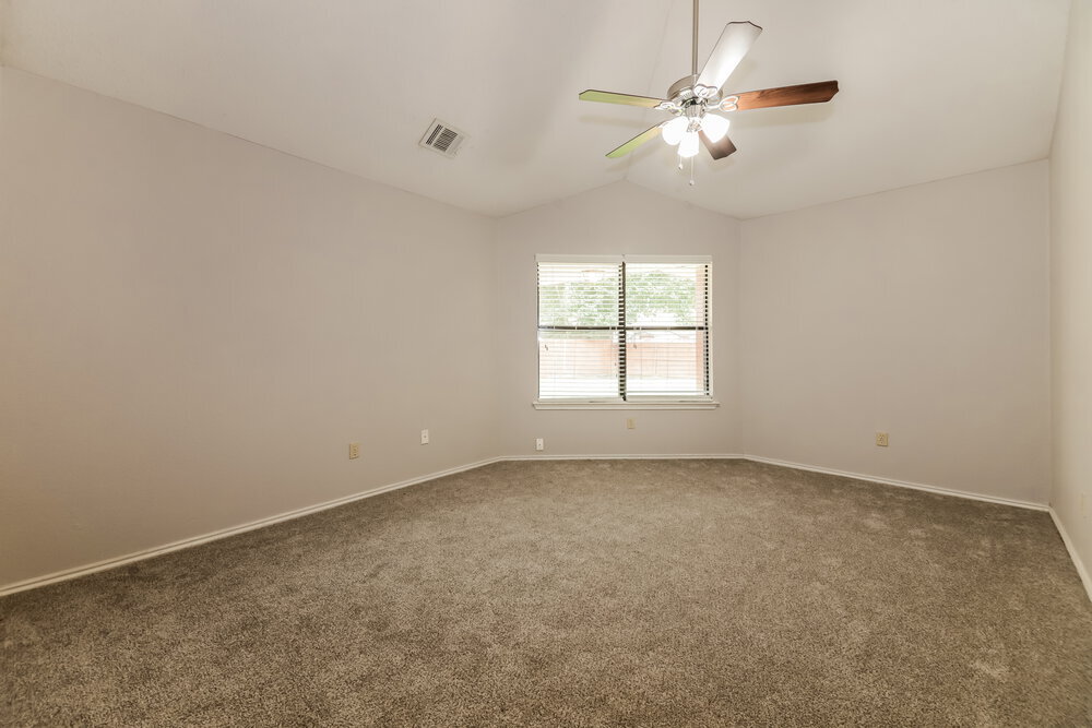 Building Photo - 3702 Knights Bridge Dr