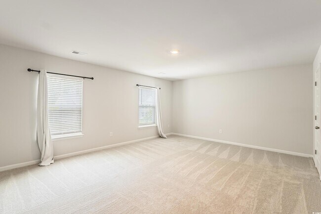 Building Photo - 5822 Whitebark Dr