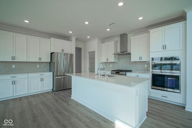 Building Photo - 9085 Summerton St