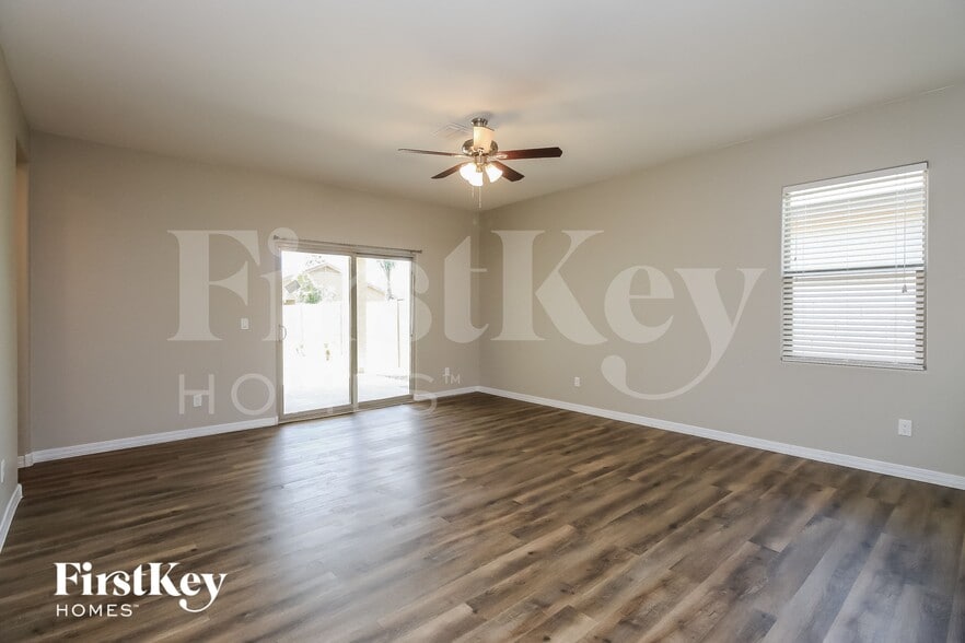 Building Photo - 13157 E Tumbleweed Ln