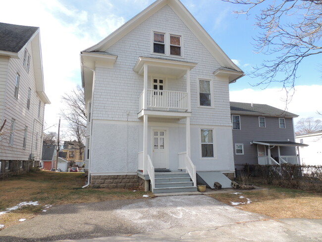 Building Photo - 190 Pacific St