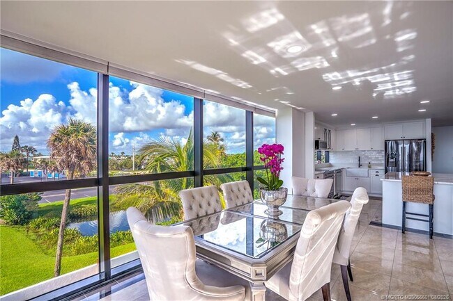 Building Photo - 10410 S Ocean Dr