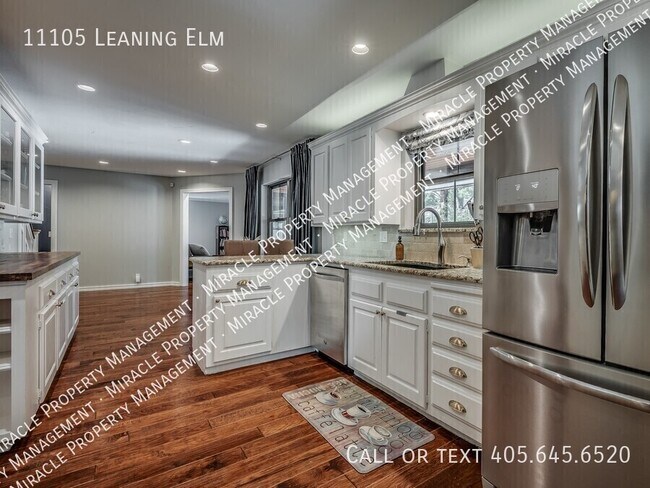 Building Photo - 11105 Leaning Elm Rd