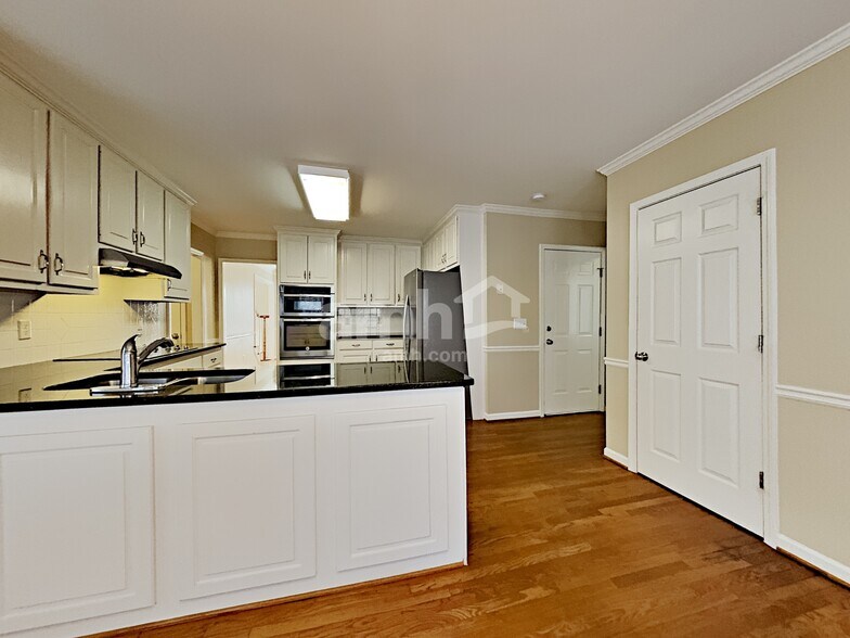 Building Photo - 708 Braidwood Ridge NW