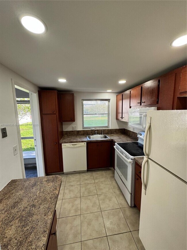 Building Photo - 1701 NW 46th Ave