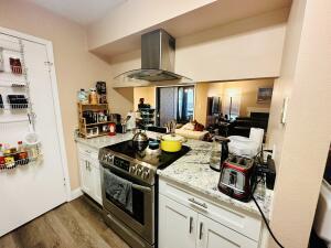 Building Photo - 225 S Tropical Trail