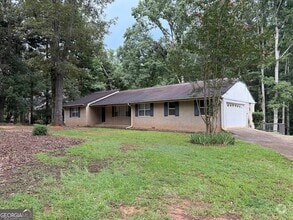 Building Photo - 5254 Deer Run Dr SW