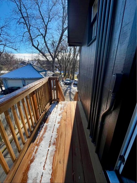 Building Photo - 7313 Maple St