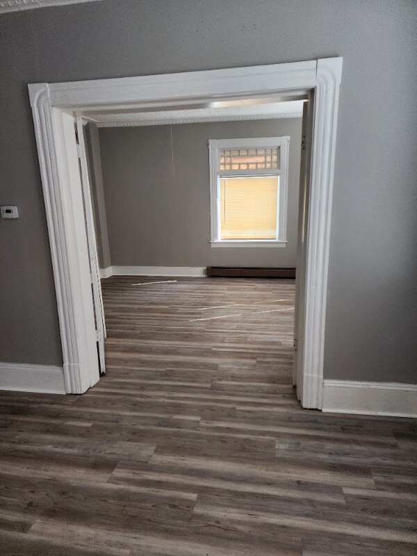 Building Photo - 336 Main St